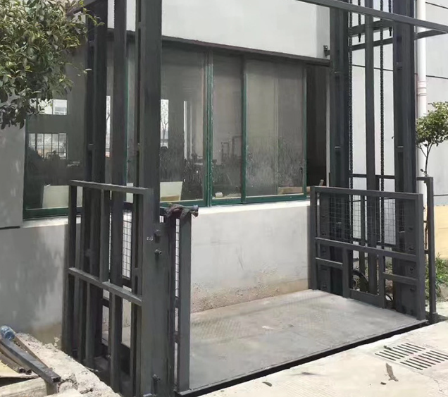 西宁导轨式施工升降机助力民生工程提速增效