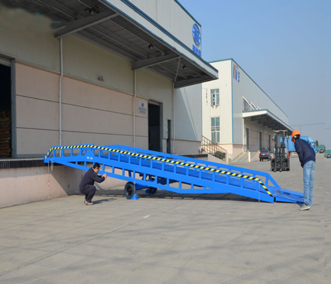 西宁移动式登车桥应用